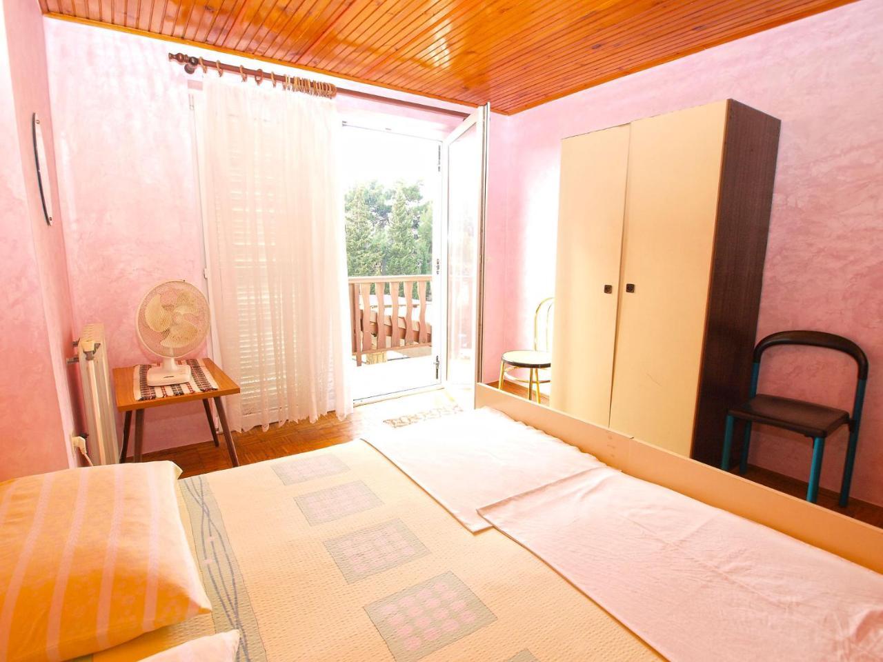 Rooms Antun 1238 Medulin Exteriör bild