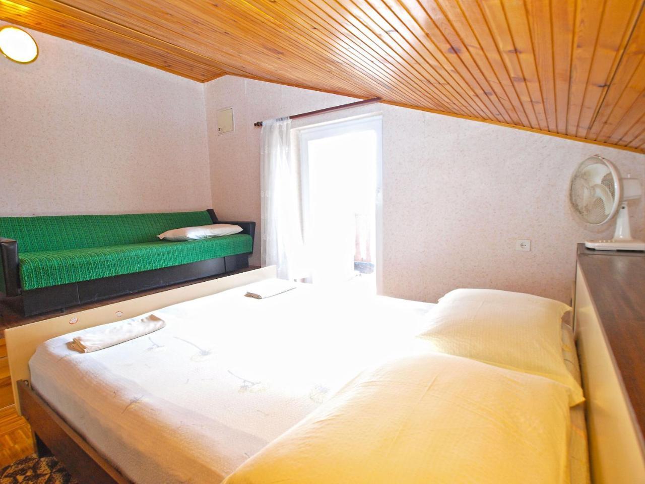 Rooms Antun 1238 Medulin Exteriör bild