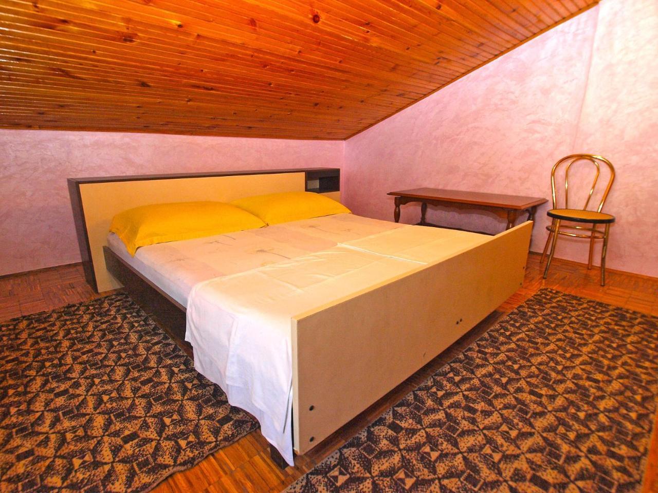 Rooms Antun 1238 Medulin Exteriör bild