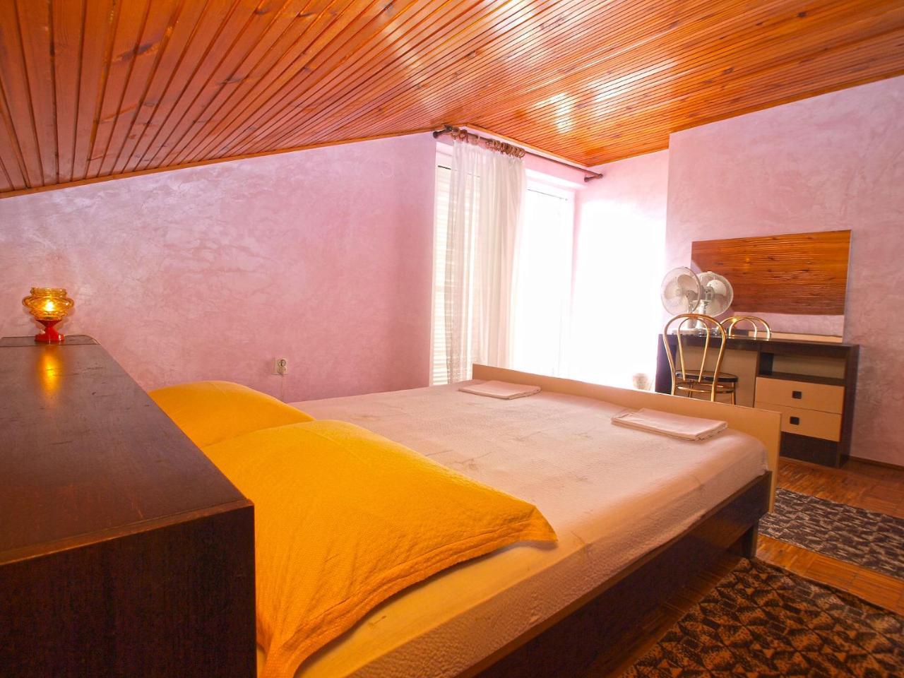 Rooms Antun 1238 Medulin Exteriör bild